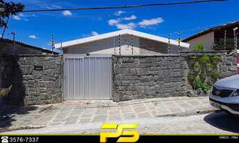 Imagem: CASA COM 4 DORMITÓRIOS À VENDA, 840 M²