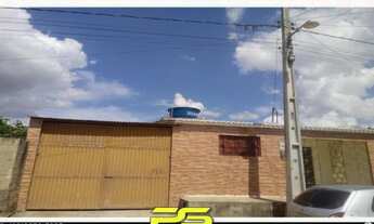 Imagem: CASA COM 2 DORMITÓRIOS À VENDA, 200 M²