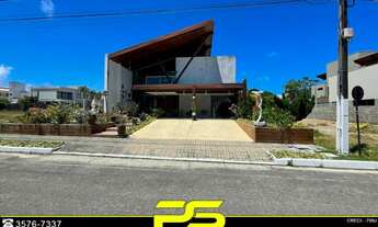 Imagem: CASA COM 4 DORMITÓRIOS DCE À VENDA