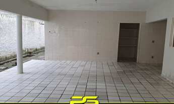 Imagem: CASA COM 5 DORMITÓRIOS À VENDA POR R$