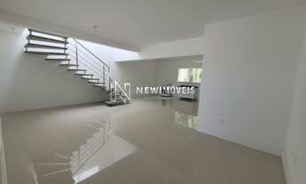 Imagem 4: Casa Geminada com 03 Dormitórios na Praia dos Amores em Balneário Camboriú - SC