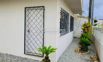 Imagem 4: Casa + Edícula, no Centro de Camboriú com 2 dormitórios