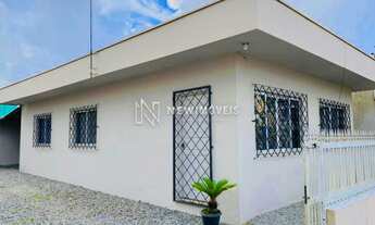 Imagem 2: Casa + Edícula, no Centro de Camboriú com 2 dormitórios