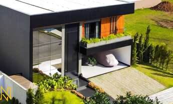 Imagem: Casa em condomínio, mobiliada com 4 suítes