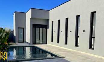 Imagem 4: Casa em condomínio fechado com 3 suítes e 2 vagas de garagem em Camboriú -SC