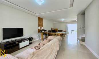 Imagem 2: Casa com 3 Dormitórios em Praia dos Amores / Praia Brava, Balneário Camboriú-SC