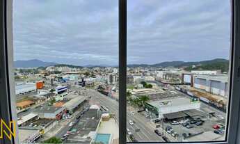 Imagem 2: Apartamento de 2 Dormitórios 1 Home Office e 2 Vagas no Centro em Balneário Camboriú