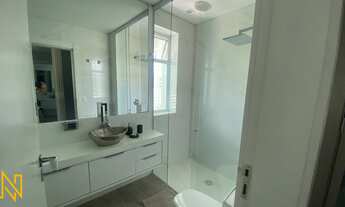 Imagem 2: Apartamento Mobiliado no Edifício Barra Tower, Com 03 Suítes, Sendo uma Delas uma Suíte Má