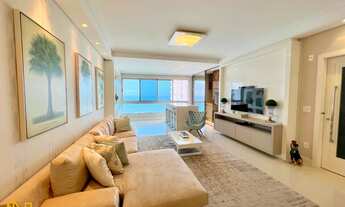 Imagem 2: Apartamento Finamente Mobiliado com 3 Suítes na Quadra do Mar em Balneário Camboriú - SC