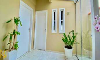 Imagem 4: Sobrado com 3 Dormitórios em Camboriú - SC