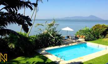 Imagem 2: Mansão a beira mar no saco dos limões em Florianópolis