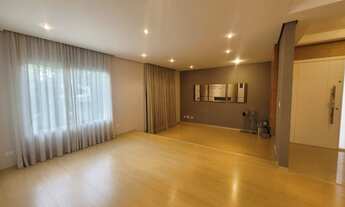 Imagem 7: Locação ou Venda Casa de Luxo: 4 Suítes, Espaço Gourmet e Piscina Aquecida - Imperdível!