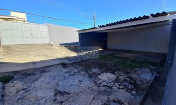 Imagem 6: Galpão Comercial à Venda em Jundiaí-SP, Bairro Caxambu: 4 Salas, 2 Banheiros, 5 Vagas, 449