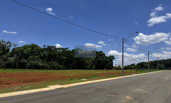 Imagem: Terreno de 1.000m² em condomínio de luxo