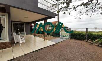 Imagem: Sobrado Beira Mar em Itapoá com 4 suítes