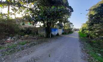 Imagem: Três terrenos juntos, na região central