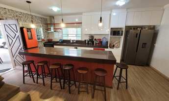 Imagem 7: Casa com Piscina no centro de Itapoá