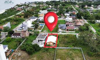 Imagem 4: Casa à Venda em Itapoá - 3 Quartos, 100m da Praia, Oportunidade Imperdível!