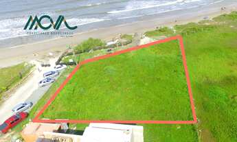 Imagem: Terreno Beira Mar em Itapoá, limpo, aterrado