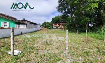 Imagem 4: EXCELENTE terreno, aterrado e cercado. Pronto para construir, aproximadamente 200 metros d