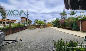 Imagem 7: Casa à Venda em Itapoá SC, 3 Dormitórios, Próxima à Praia e Comércio Local