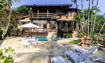 Imagem 2: Vende-se casa; 5 dormitórios (5 suítes); piscina; forno de pizza; casa de caseiro ou hósp