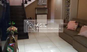 Imagem: Casa a venda com 3 quartos, sendo 1 suíte