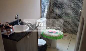 Imagem 7: Casa a venda com 3 quartos, sendo 1 suíte e mais 2 banheiros