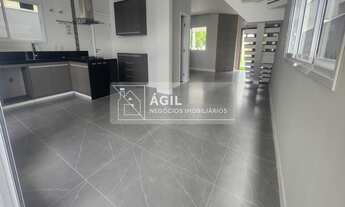 Imagem 2: Vende-se Sobrado no Condomínio Altos da Serra VI com 3 suítes e piscina, Urbanova, Zona Oe