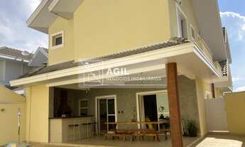 Imagem 4: Casa a venda Sobrado com 3 suítes no Condomínio Mantiqueira - São José dos Campos - SP