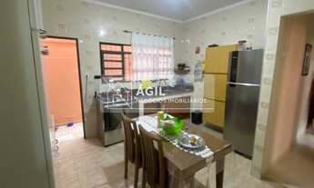 Imagem: Casa a venda com 3 dormitórios com suíte