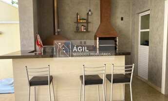 Imagem 2: Casa a venda Sobrado com 3 suítes no Condomínio Mantiqueira - São José dos Campos - SP