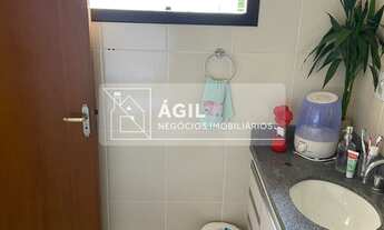 Imagem 4: Vende-se Casa Sobrado no Bosque dos Ipês na Zona Sul - São José dos Campos