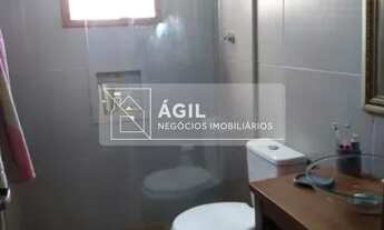 Imagem 4: Vende-se Casa Sobrado no Jardim Paranagaba - São José dos Campos