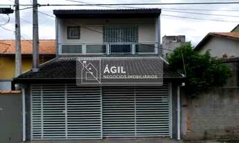 Imagem 2: Venda - Sobrado com 4 dormitórios e espaço gourmet no Bosque dos Ipês - São José dos Camp