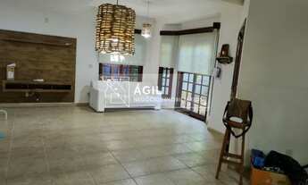 Imagem: Vende-se Casa Sobrano com quintal no condomínio