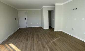 Imagem 7: NOBILLE IMÓVEIS VENDE - Apartamento garden, frente rua a 120m do mar na área nobre da Prai