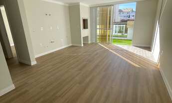 Imagem 4: NOBILLE IMÓVEIS VENDE - Apartamento garden, frente rua a 120m do mar na área nobre da Prai