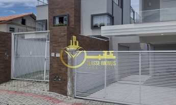 Imagem 2: Imóvel de alto padrão à venda em Bombinhas-SC, Mariscal: Sobrado com 22 quartos, 2 suítes