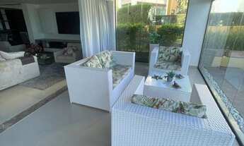 Imagem: Casa pé na areia 375m² 4 suítes em ponta