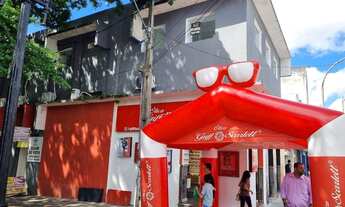 Imagem: Prédio comercial com 9 salas, a venda por