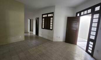 Imagem 4: Encante-se com Esta Casa Espetacular em Rua Pública no Mosqueiro - 3 Quartos, 2 Suítes, 52