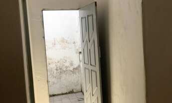 Imagem 3: Casa Dezoito do Forte: 3 Quartos, Norte, 180m² - Seu Novo Lar Awaits com Consultor Johnata