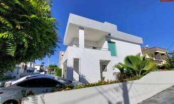 Imagem: Casa em condomínio com 03 suítes próximo