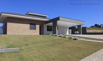 Imagem: Impecável casa de luxo em condomínio em