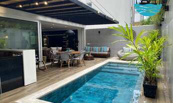 Imagem: Casa em condomínio pé na areia, à venda