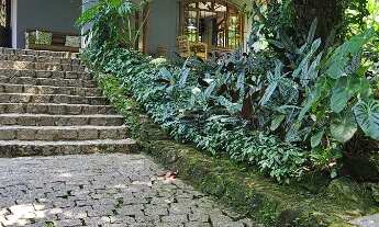 Imagem 2: Casa para vender em Juquehy - 500m da praia com 4 dormitórios, com edícula, 150m² de área