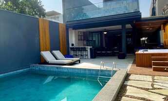 Imagem 7: Pé na Areia com Vista ao mar - A Venda ou Locação de Temporada - Camburi com 4 suítes