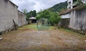 Imagem 2: Imperdível oportunidade de adquirir casa com 2 quartos e 1 suíte, localizada na cidade de