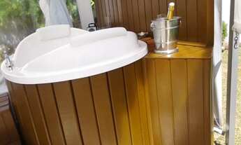 Imagem 2: Imperdível Casa à Venda em Atibaia-SP, Jardim Itaperi: 4 Quartos, 3 Suítes, 5 Banheiros, 5